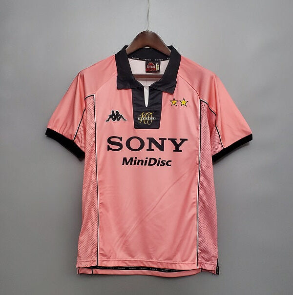 Juventus centenary cible pink jersey