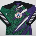 Newcastle United 1995/96 Goalkeeper Green Long Retro Soccer Jersey