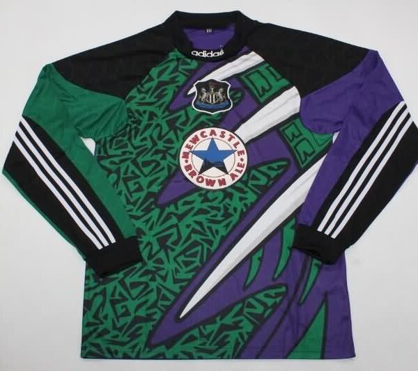 Newcastle United 1995/96 Goalkeeper Green Long Retro Soccer Jersey