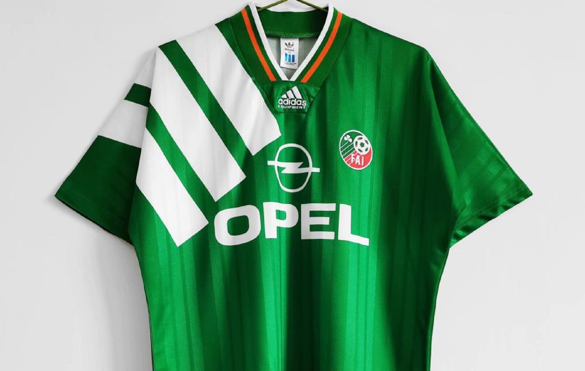 retro Ireland jersey